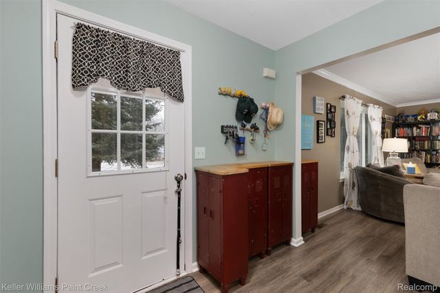 2456 Spartans Trail, Hamburg Township, MI 48169