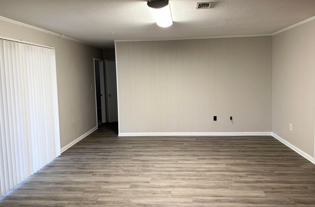 41 Maple Avenue, Shalimar, FL 32579