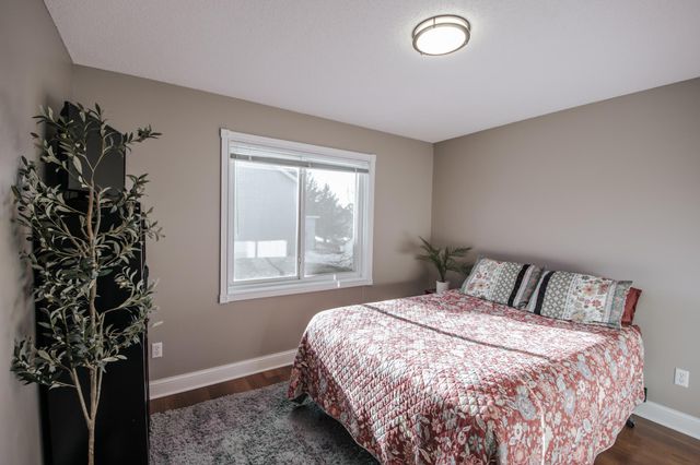 2226 Belfast Street W, Rosemount, MN 55068