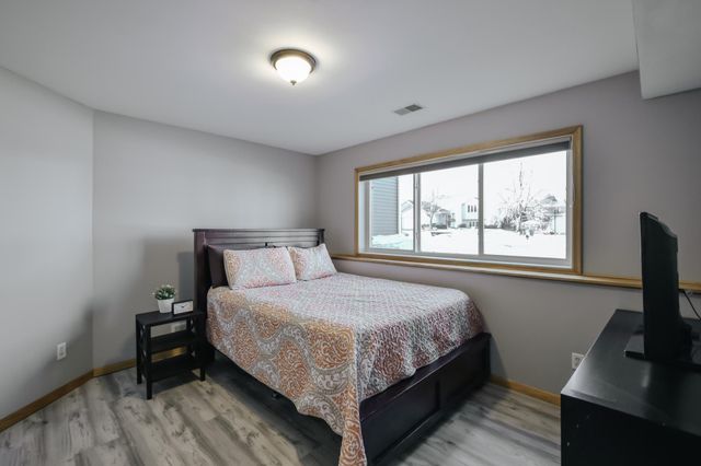 2226 Belfast Street W, Rosemount, MN 55068