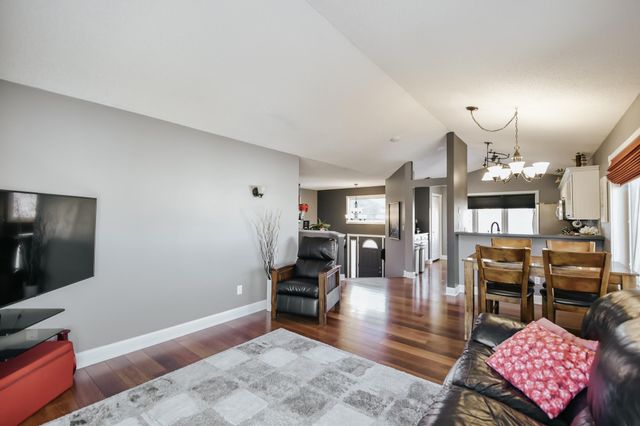 2226 Belfast Street W, Rosemount, MN 55068