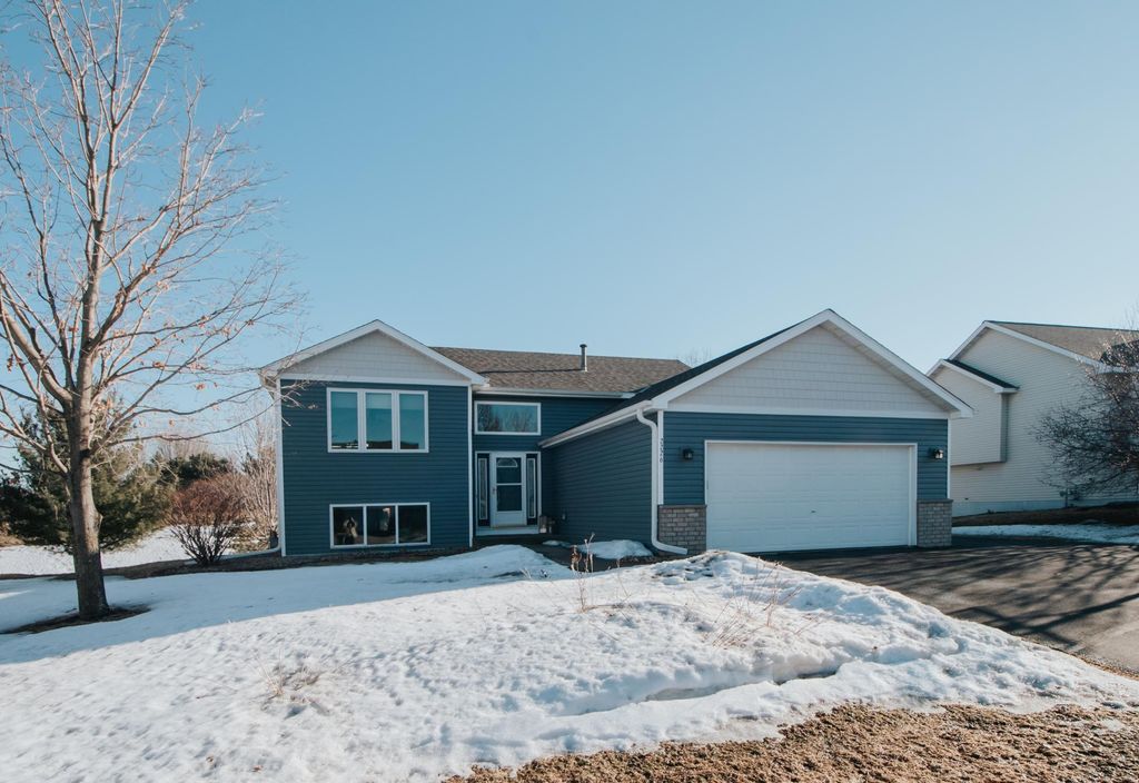2226 Belfast Street W, Rosemount, MN 55068