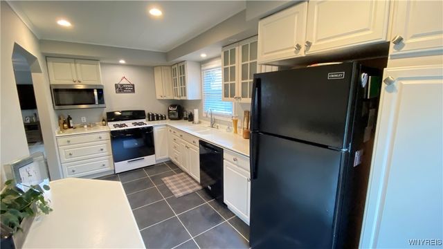 102 Grove Street, Evans, NY 14006