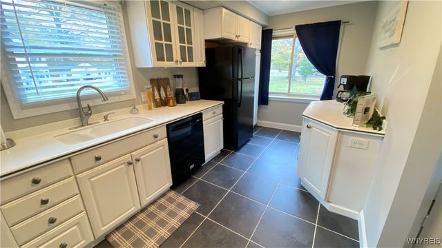 102 Grove Street, Evans, NY 14006