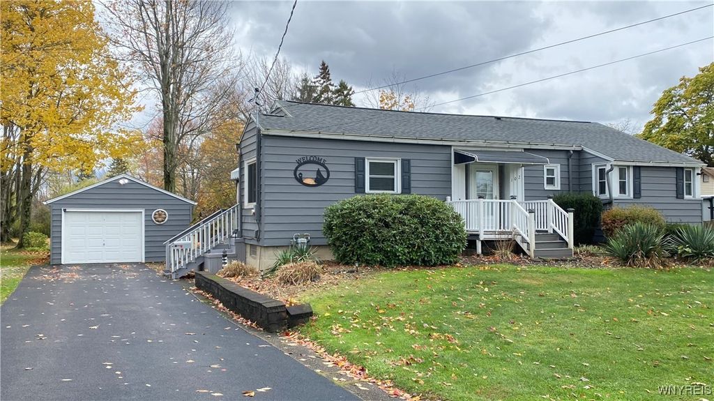 102 Grove Street, Evans, NY 14006