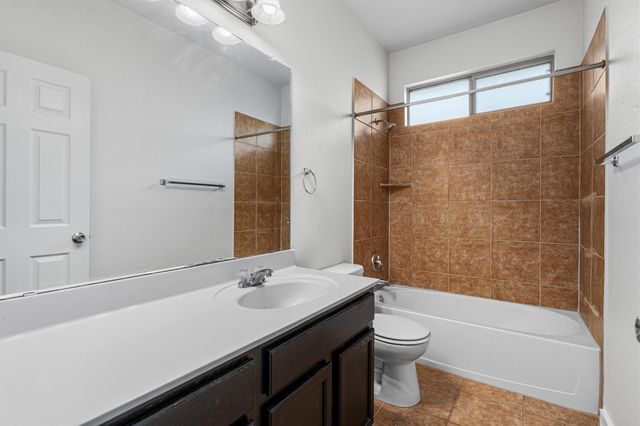 2001 Faro DR 50, Austin, TX 78741