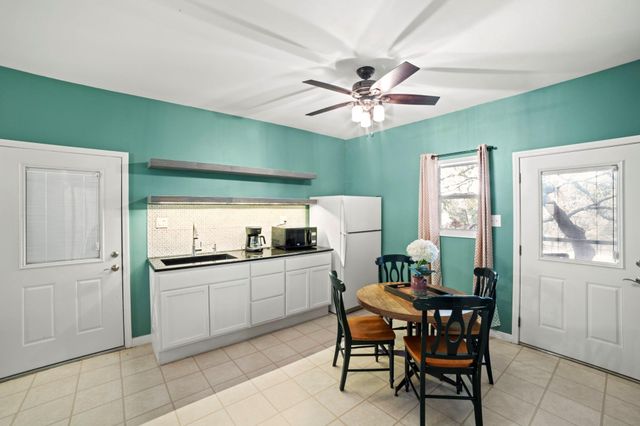 20001 Hamilton Pool RD, Dripping Springs, TX 78620