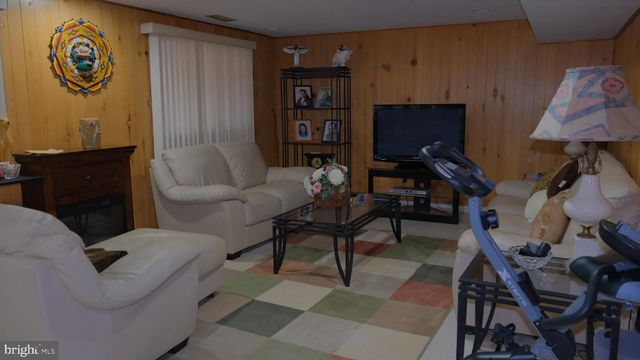 716 SUNSET DR, Somerdale, NJ 08083