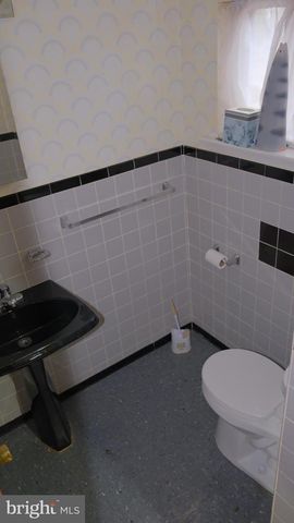 716 SUNSET DR, Somerdale, NJ 08083