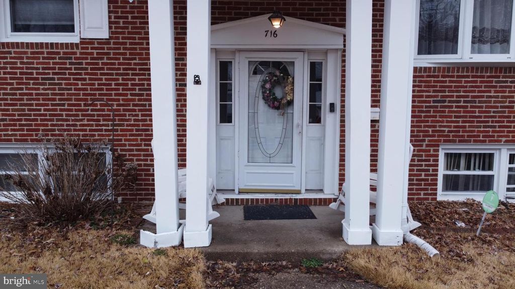 716 SUNSET DR, Somerdale, NJ 08083