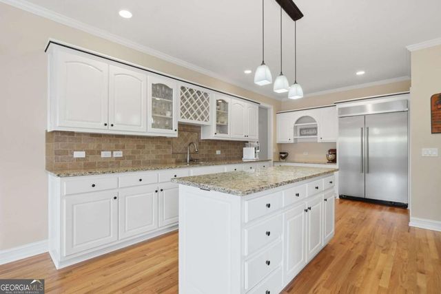 3219 Eagle Watch Drive, Woodstock, GA 30189