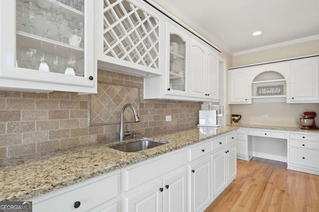 3219 Eagle Watch Drive, Woodstock, GA 30189