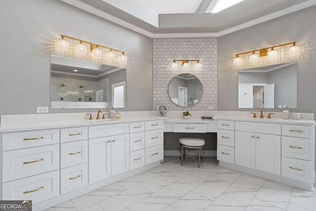 3219 Eagle Watch Drive, Woodstock, GA 30189