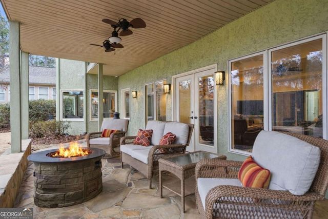 3219 Eagle Watch Drive, Woodstock, GA 30189