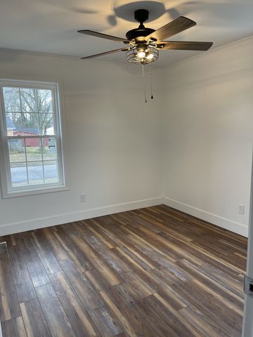 255 Maple St, Savannah, TN 38372