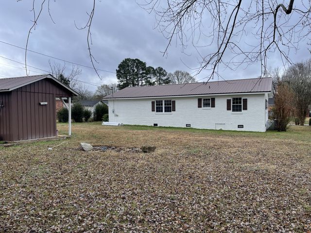 255 Maple St, Savannah, TN 38372