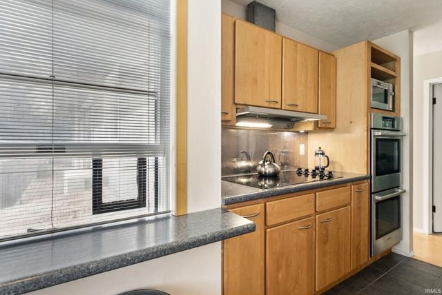 26670 Brush Trail, South Bend, IN 46628