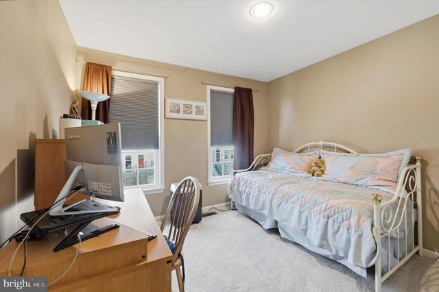 825 W BOXBOROUGH DR, Wilmington, DE 19810