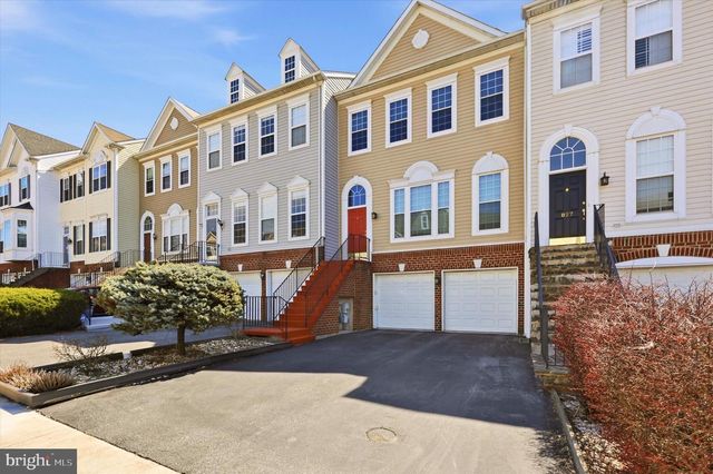 825 W BOXBOROUGH DR, Wilmington, DE 19810