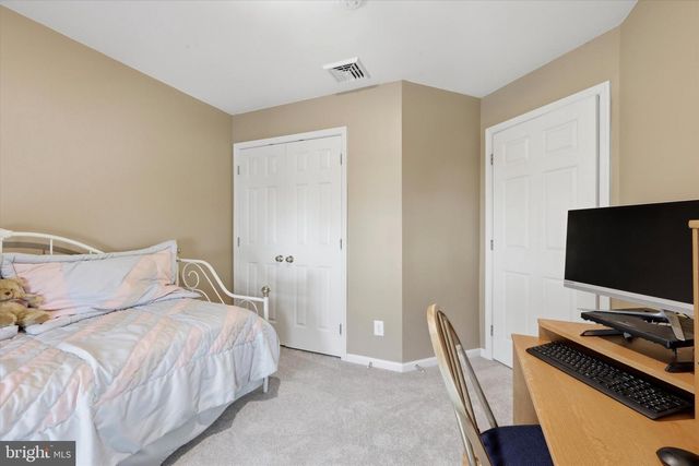 825 W BOXBOROUGH DR, Wilmington, DE 19810
