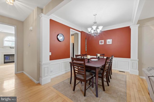 825 W BOXBOROUGH DR, Wilmington, DE 19810