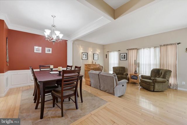 825 W BOXBOROUGH DR, Wilmington, DE 19810