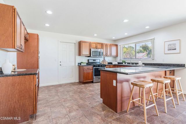 2037 Stanford Drive, Simi Valley, CA 93065
