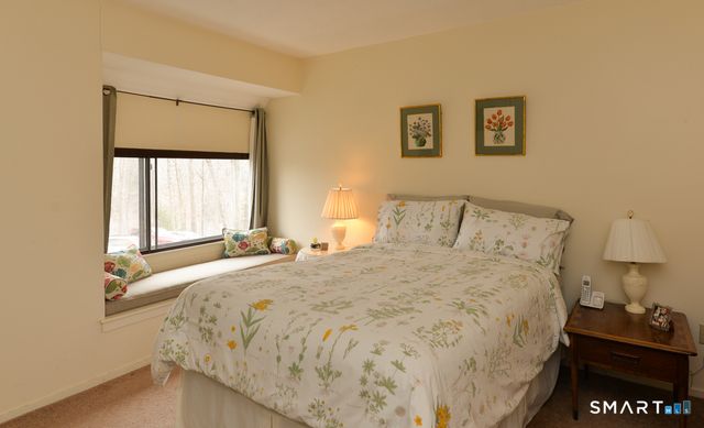 1016 Heritage Village B, Southbury, CT 06488