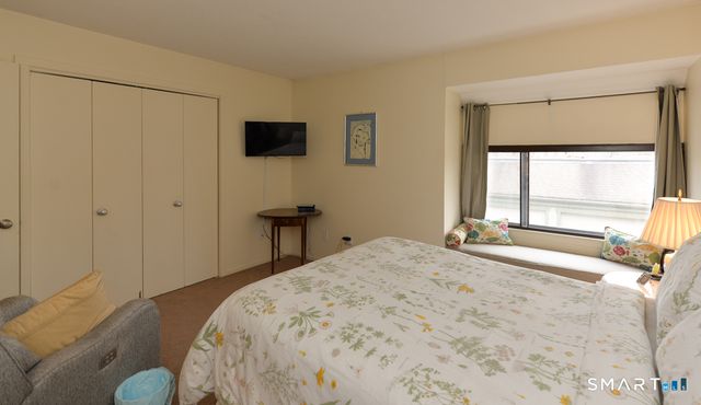 1016 Heritage Village B, Southbury, CT 06488