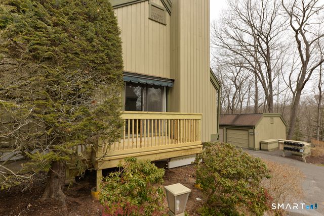 1016 Heritage Village B, Southbury, CT 06488