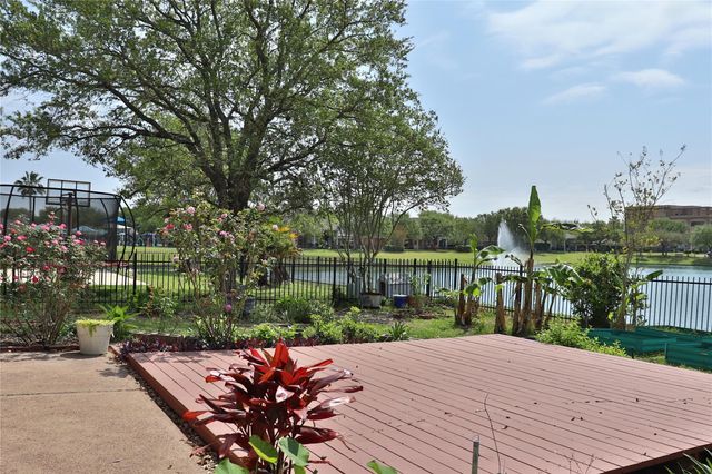 9408 Sundown Drive, Pearland, TX 77584