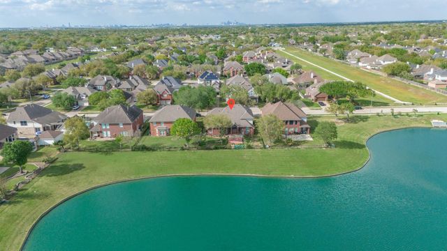 9408 Sundown Drive, Pearland, TX 77584