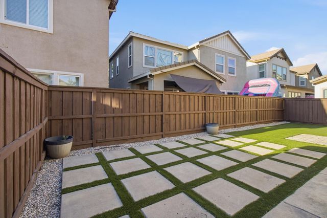 4109 Autumn Crossing Ln, Rocklin, CA 95677