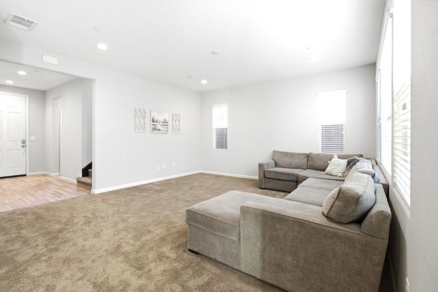 4109 Autumn Crossing Ln, Rocklin, CA 95677