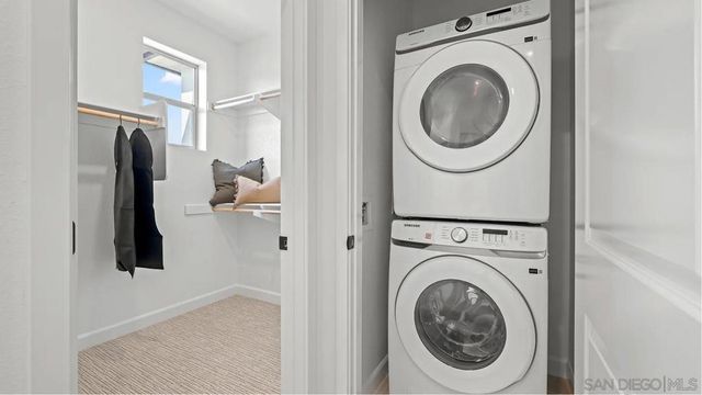 304 Honeysuckle, Oceanside, CA 92057