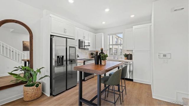 304 Honeysuckle, Oceanside, CA 92057