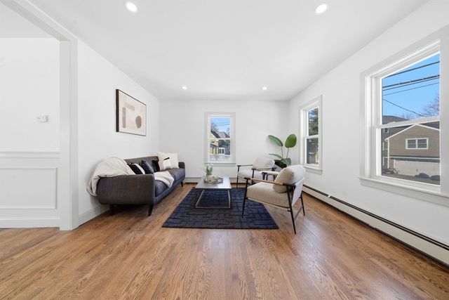 61 Nahant St, Wakefield, MA 01880