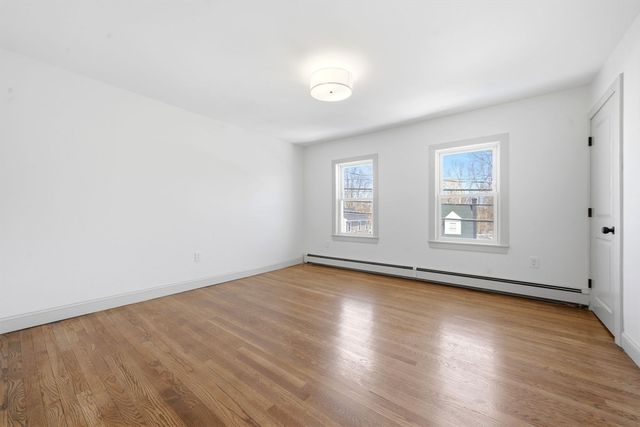 61 Nahant St, Wakefield, MA 01880