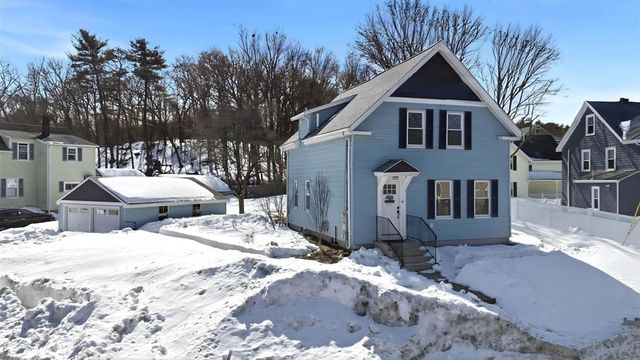 61 Nahant St, Wakefield, MA 01880