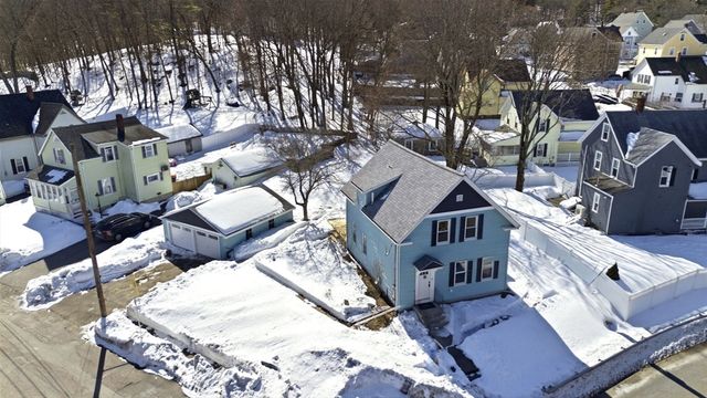 61 Nahant St, Wakefield, MA 01880