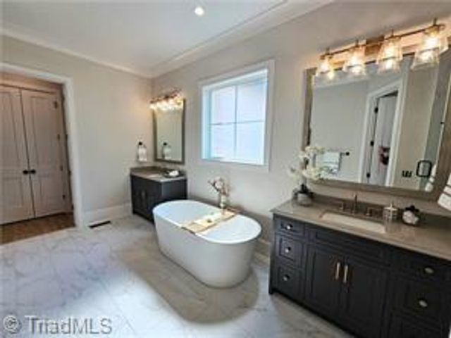 7519 Shadow Creek Drive, Summerfield, NC 27358
