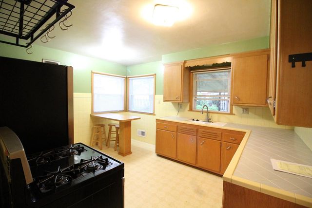 4461 N 69th STREET, Milwaukee, WI 53218