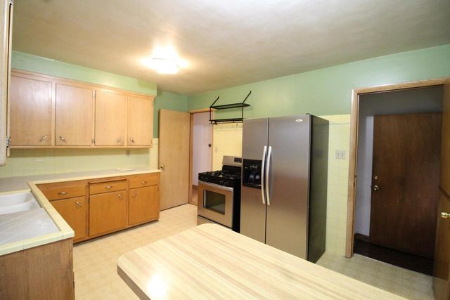 4461 N 69th STREET, Milwaukee, WI 53218