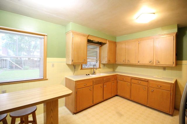 4461 N 69th STREET, Milwaukee, WI 53218