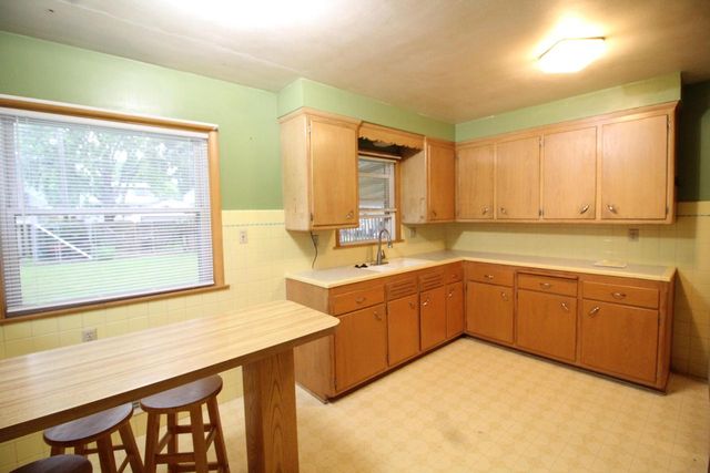 4461 N 69th STREET, Milwaukee, WI 53218
