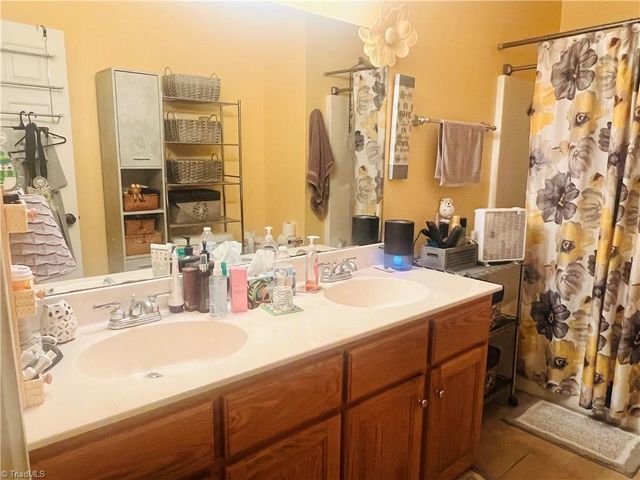127 Sydnor Street, Mount Airy, NC 27030