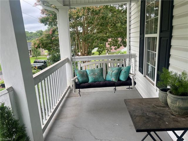127 Sydnor Street, Mount Airy, NC 27030