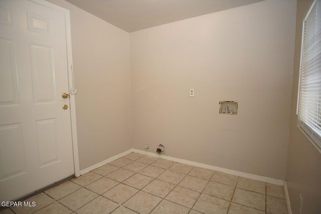 7309 Alameda Avenue B, El Paso, TX 79915