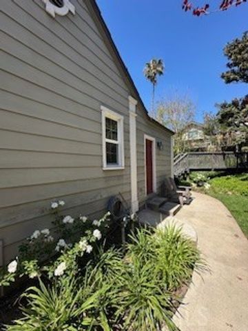 2436 SANTA ANA AVE, Costa Mesa, CA 92627