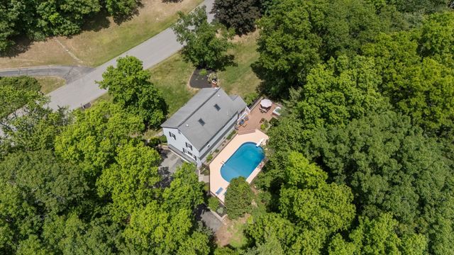 2 Grandview Road, Windham, NH 03087